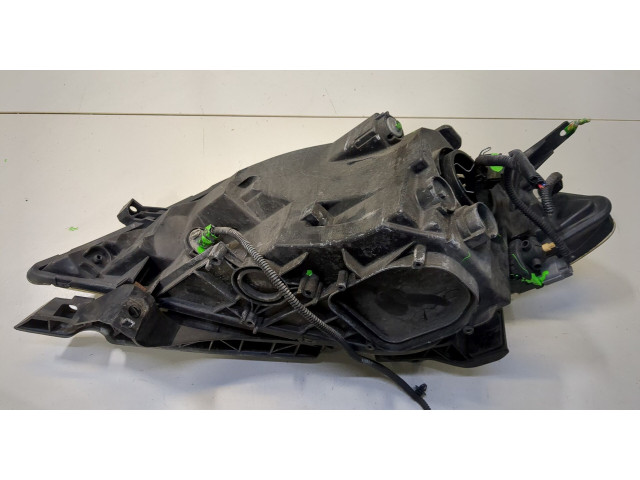 Фара передняя Honda FRV правая