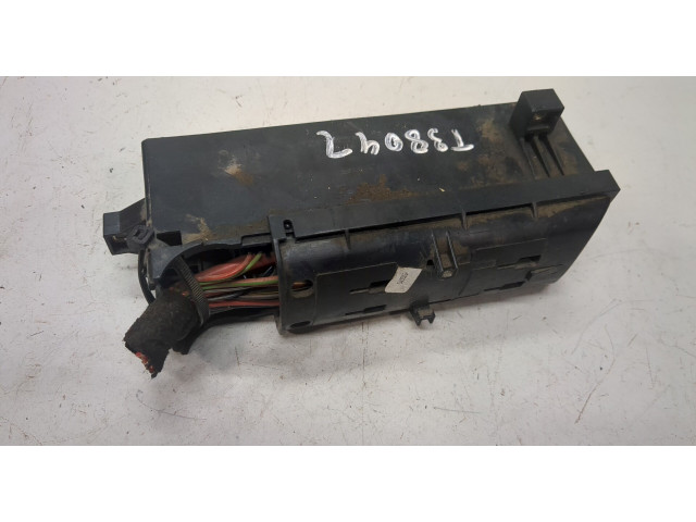 Блок предохранителей Volkswagen Caddy 2010-2015 1.6