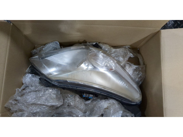 Фара передняя Toyota Urban Cruiser правая