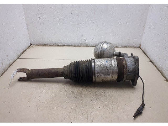 Стойка амортизатора  Volkswagen Phaeton 2002-2010      