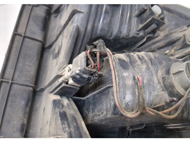 Задний фонарь MR548083 Mitsubishi Pajero / Montero 2000-2006