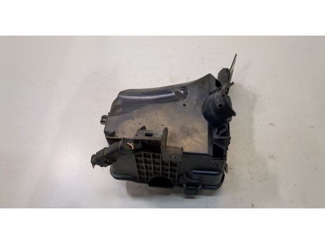 Корпус блока предохранителей  Citroen C4 Cactus         