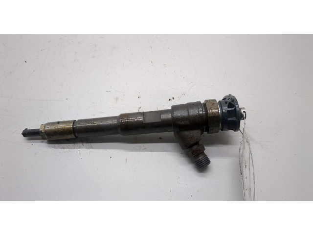 Форсунка топливная Dacia Logan 2012-2016 166008399R