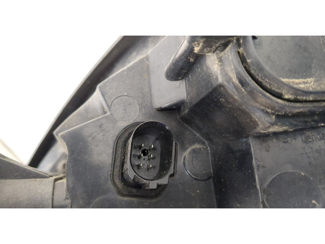 Задний фонарь