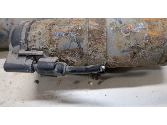 Стойка амортизатора  Mercedes CLS C219 2004-2010      