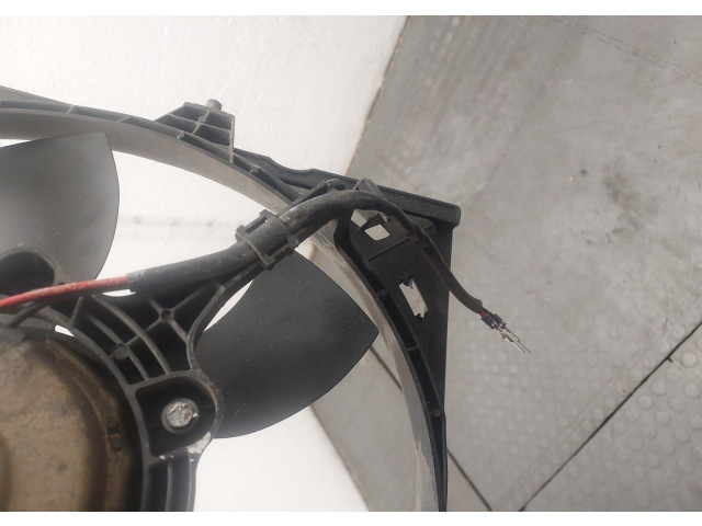 Вентилятор радиатора  Volvo S40 / V40 1995-2004           