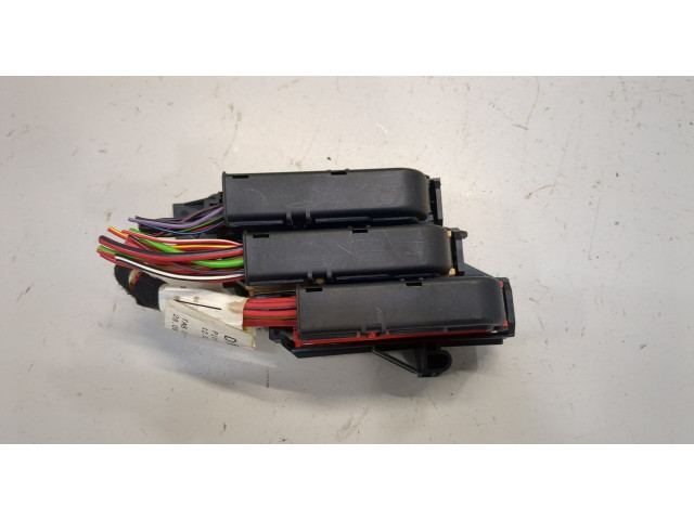 Pojistková skříňka Audi A4 (B8) 2007-2011