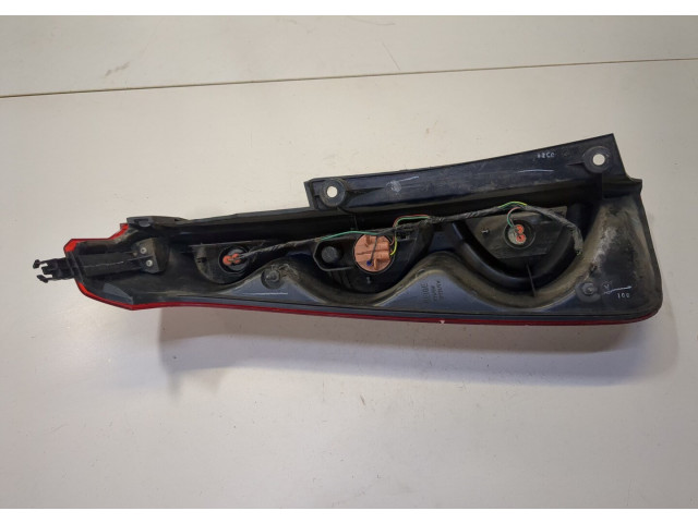 Задний фонарь 22016752 Nissan Note E11 2006-2013