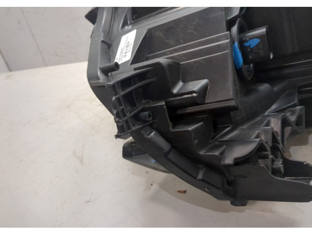 Фара передняя Cadillac XT5 2016-2019 правая