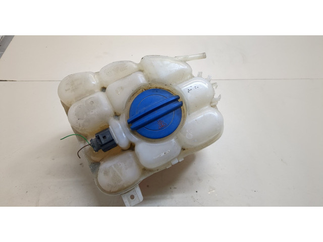 Бачок расширительный  Porsche Cayenne 2010-2018    