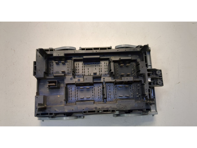 Блок предохранителей  Chevrolet Tahoe 2006-2014         