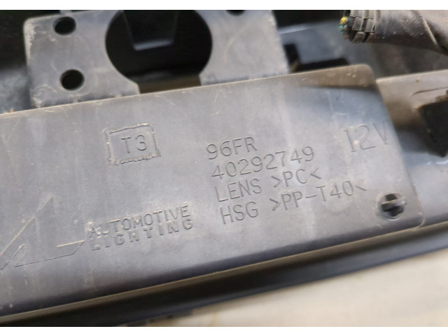 Фара передняя  Chevrolet Trailblazer 2001-2010 левая 