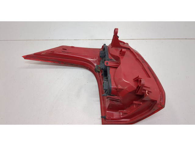 Задний фонарь          