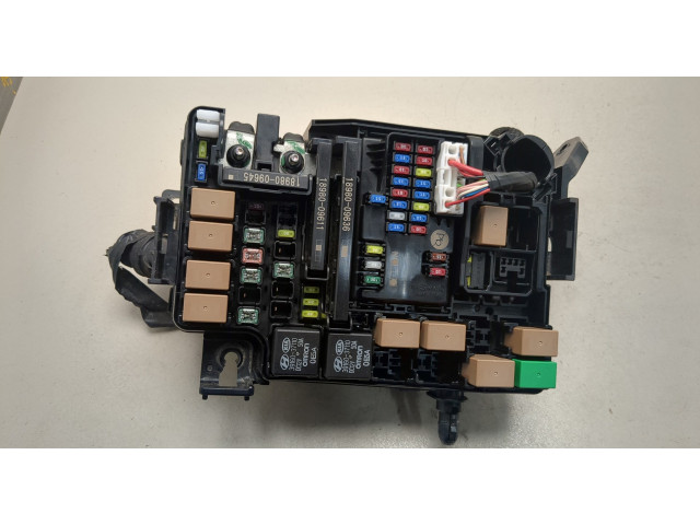 Блок предохранителей KIA Ceed 2018-2021 91251J7081