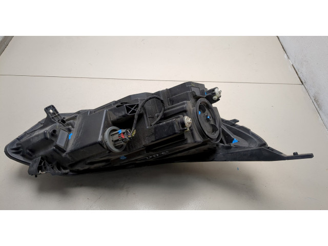 Фара передняя  Chevrolet Equinox 2017-2024 левая 