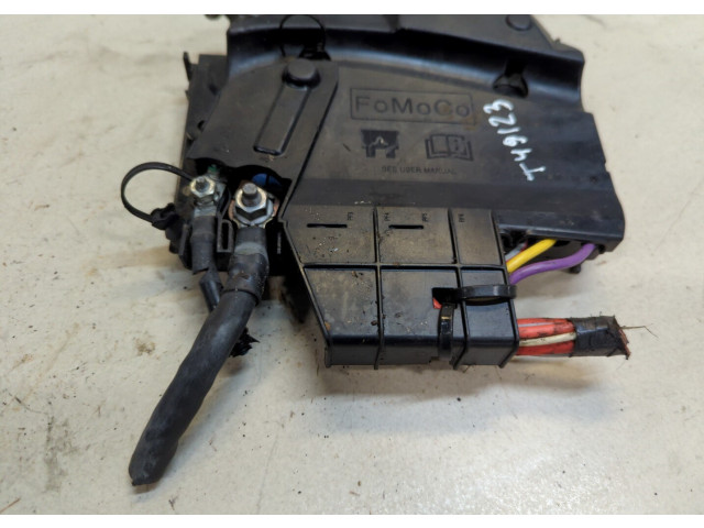 Блок предохранителей  Ford Focus 3 2011-2015         