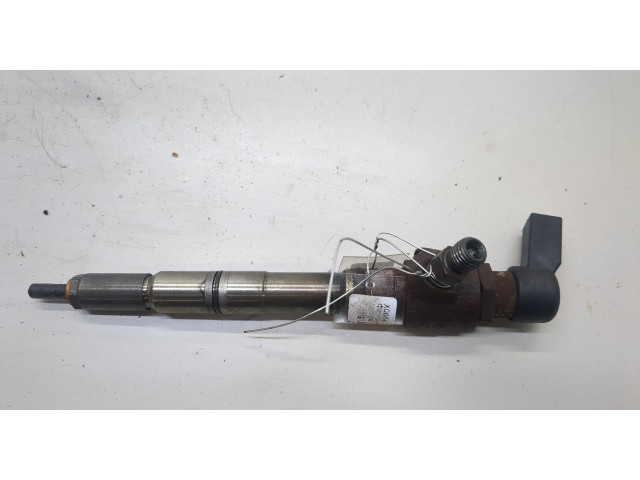 Форсунка топливная  Skoda Fabia 2007-2014    03L130277B     