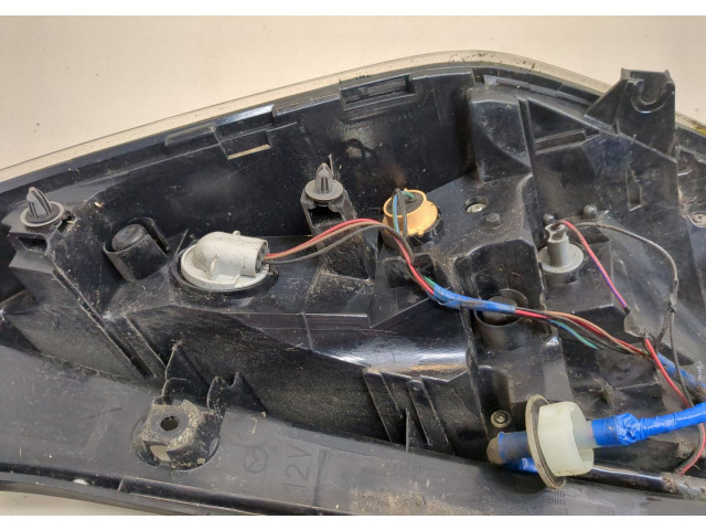 Задний фонарь          