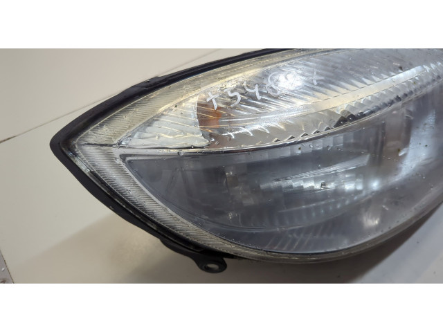 Фара передняя Skoda Fabia 2007-2014 правая