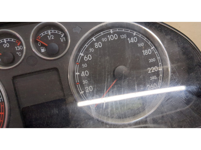 Панель приборов  Volkswagen Passat 5 2000-2005            