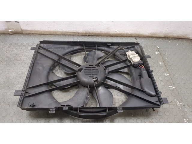 Вентилятор радиатора  Mercedes C W204 2006-2015           