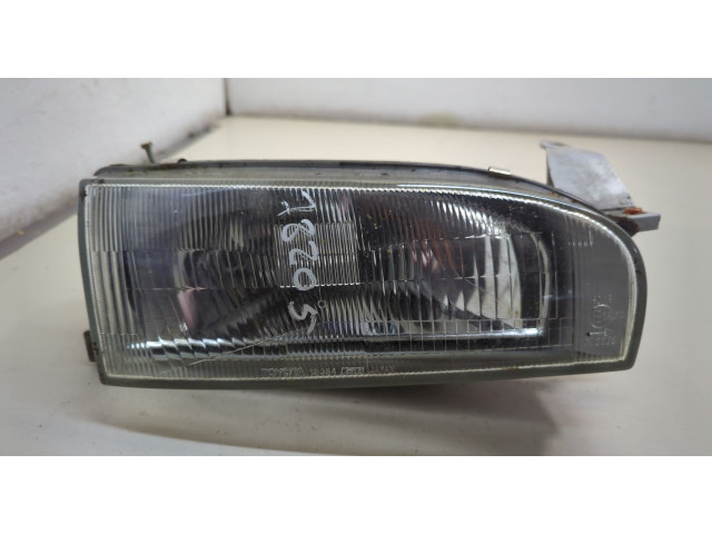 Фара передняя  Toyota Corolla 1992-1997 правая 