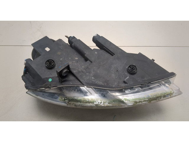 Фара передняя  Volkswagen Passat 6 2005-2010 левая 