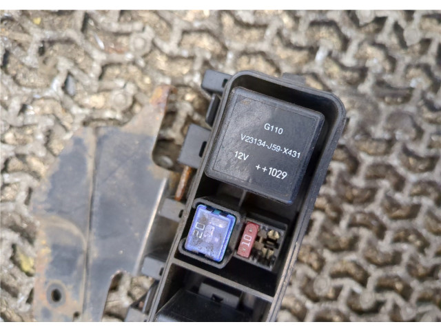 Блок предохранителей Mazda CX-7 2007-2012 EH6466750 2.2