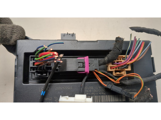 Блок комфорта  Volkswagen Touareg 2010-2014      4H0907064BH  