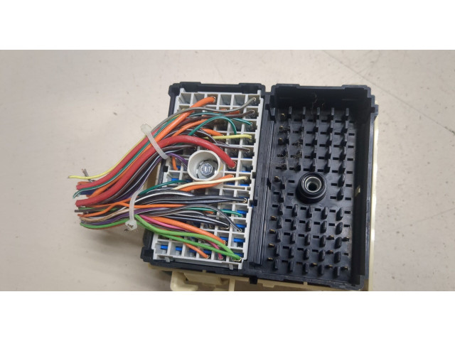 Блок предохранителей  Chevrolet Tahoe 1999-2006         