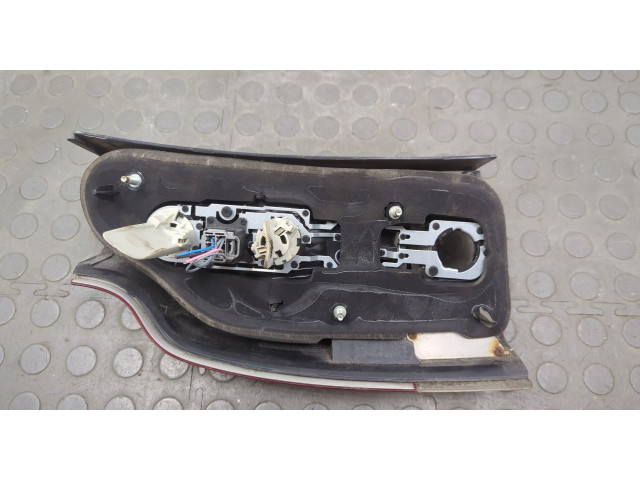 Задний фонарь          