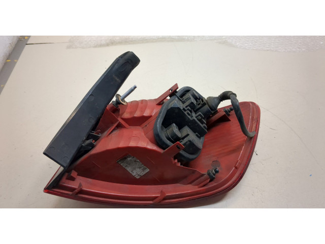 Задний фонарь 4F9945095