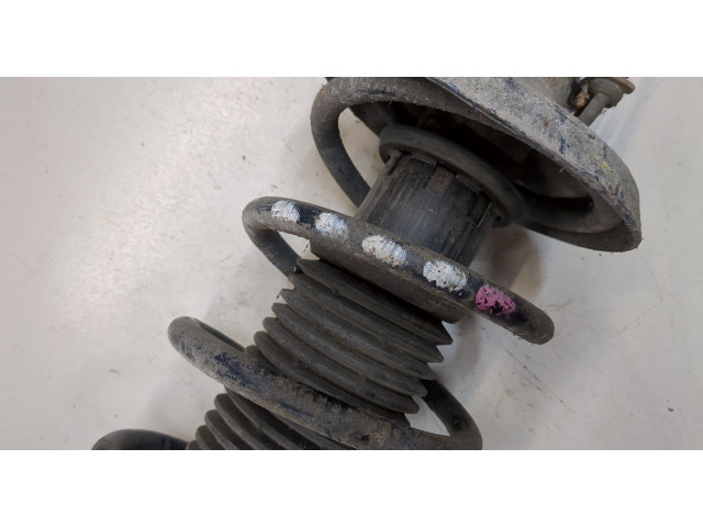 Стойка амортизатора  Volkswagen Golf 4 1997-2005 1J0413031S, JZW413031F     