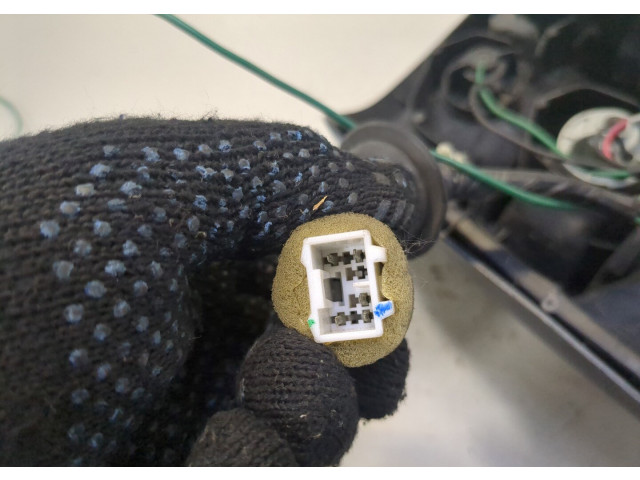 Задний фонарь 265501W326 Infiniti QX4 (JR50) 1996-2002