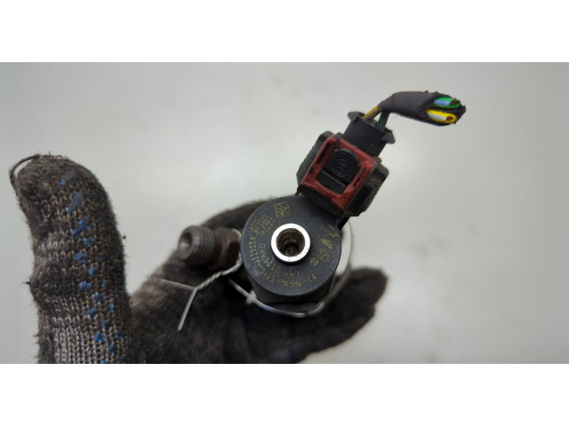 Форсунка топливная Jaguar XE 2015-2025 0445110664