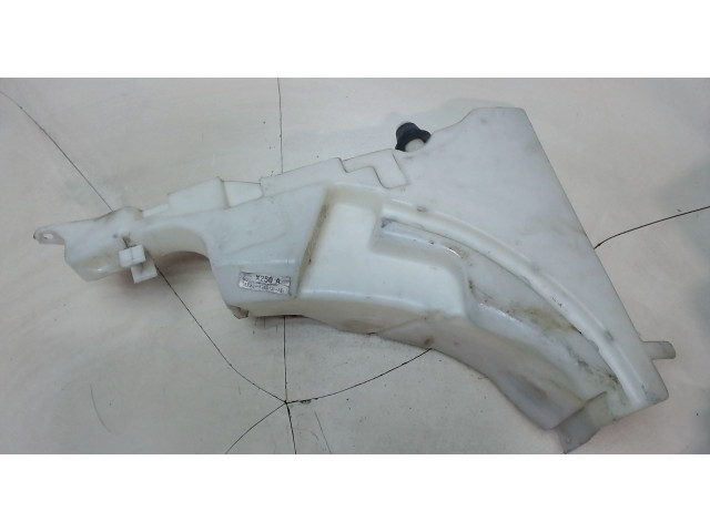 Бачок омывателя Jaguar XF 2007–2012 8X2317B613AF 4.2