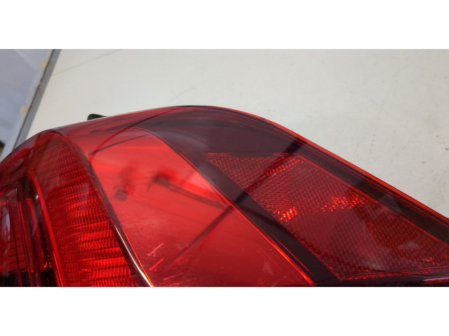 Задний фонарь          