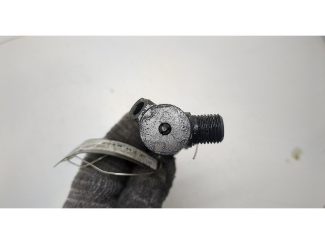 Форсунка топливная  Mercedes C W204 2007-2013    a6510704987     