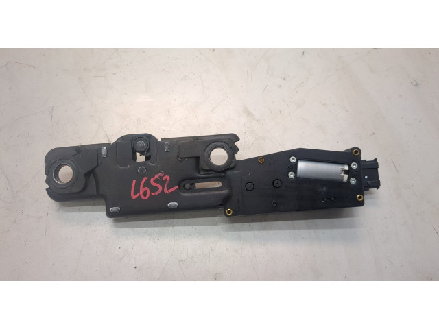 Замок багажника Audi Q3 2011-2018