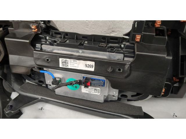 Дисплей бортового компьютера  Buick Envision 2020-2025        