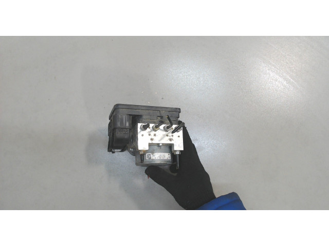 Блок АБС, насос (ABS, ESP, ASR) Mercedes GLC X253 2015-2019