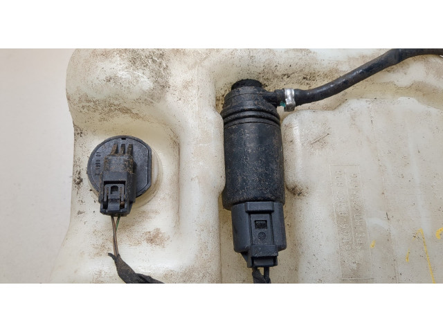 Бачок омывателя BMW 7 E38 1994-2001 61668352898, 8352898