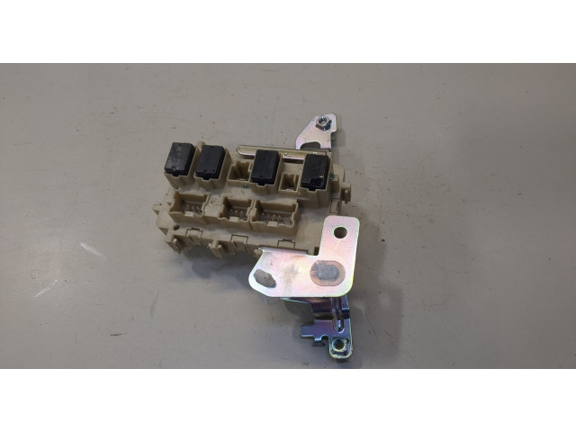 Блок предохранителей  Nissan Rogue 2014-2020          2.5