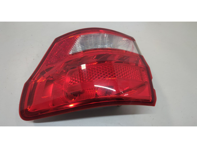 Задний фонарь          