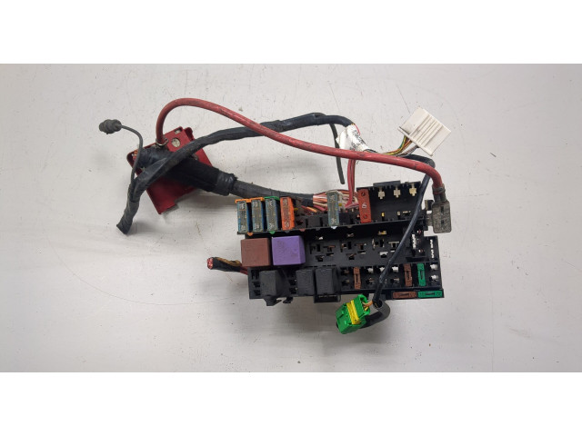 Блок предохранителей Citroen C4 Picasso 2016-2018 1.6