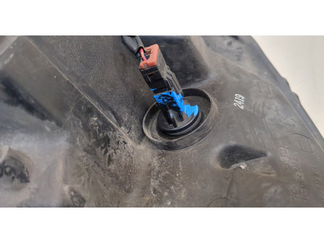 Фара передняя  Nissan X-Trail (T30) 2001-2007 левая 