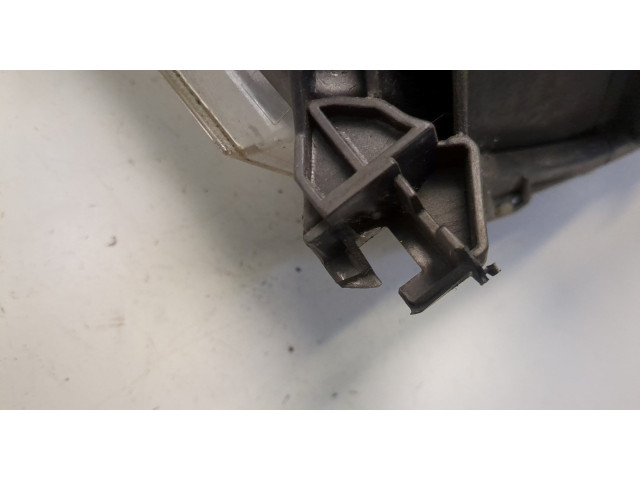 Фара передняя  Toyota Avensis 2 2003-2008 левая 