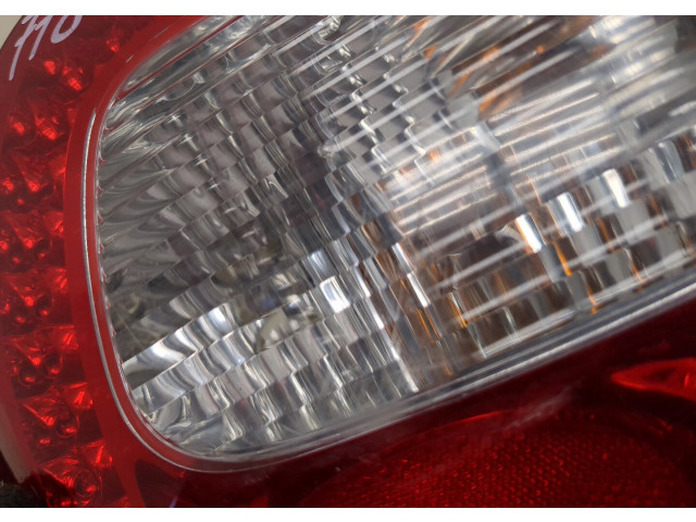 Задний фонарь          