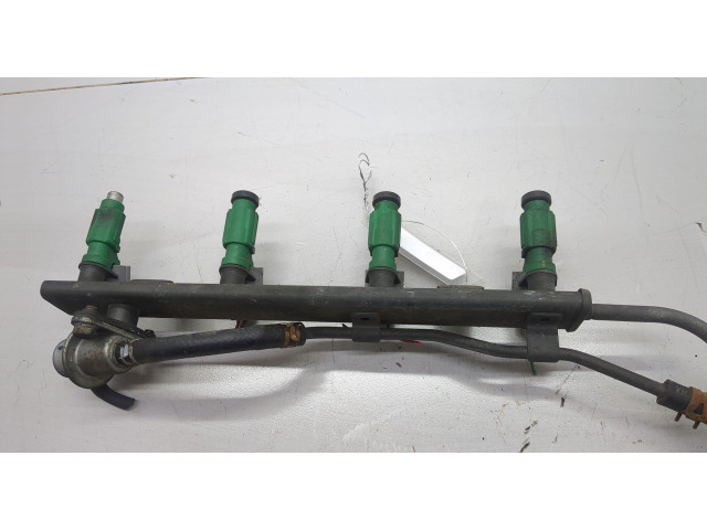 Форсунка топливная Mitsubishi Colt 2002-2012 MN158591