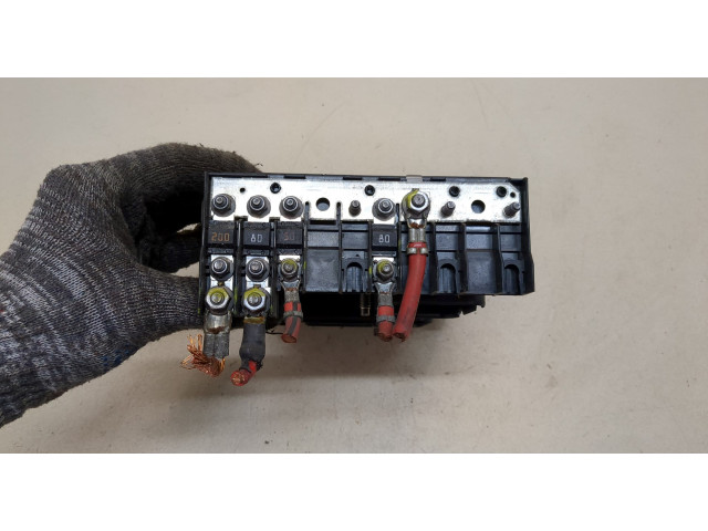 Блок предохранителей Skoda Octavia (A5) 2004-2013 1K0937124P